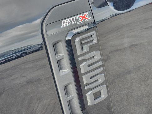 New 2026 Ford F250 4x4 Crew Cab Super Duty image 8