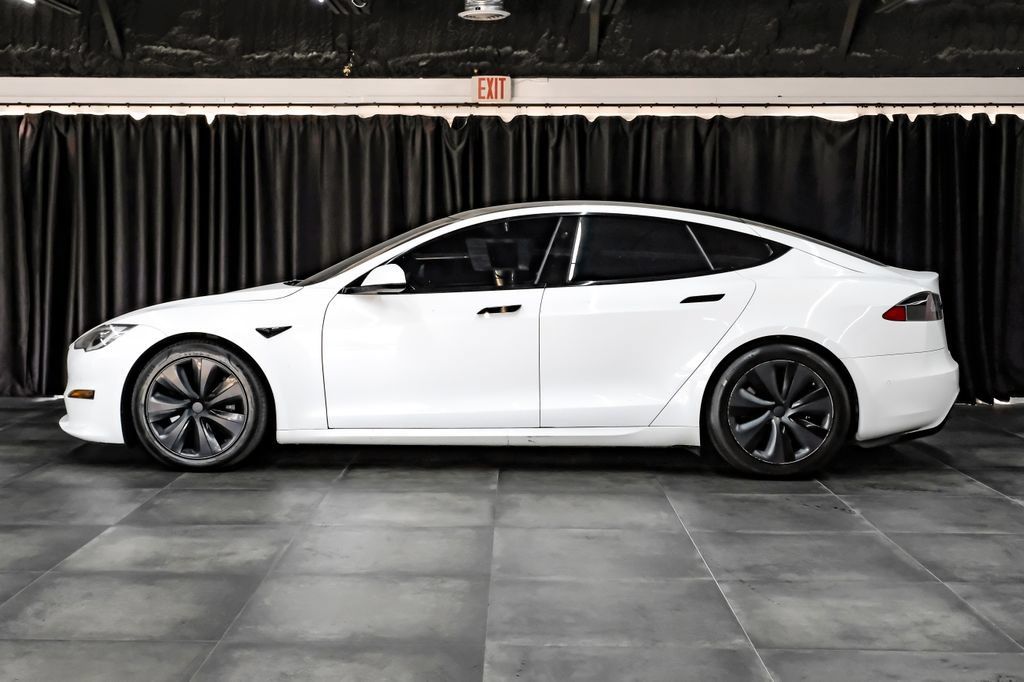 Used 2022 Tesla Model S AWD/4WD image 17