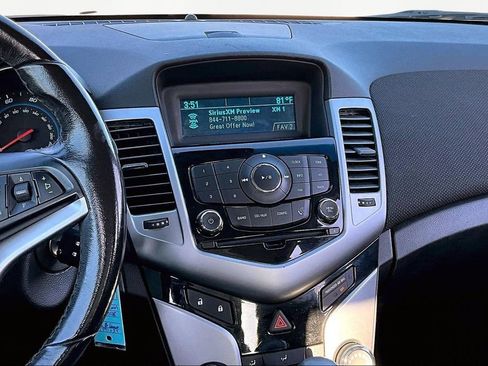 Used 2014 Chevrolet Cruze LT image 9