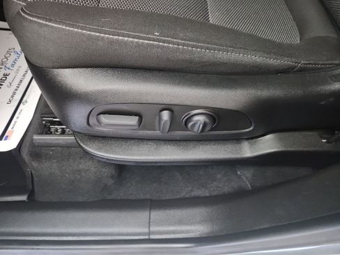 Used 2023 Chevrolet Traverse LT w/ LPO, Floor Liner Package AWD/4WD image 16