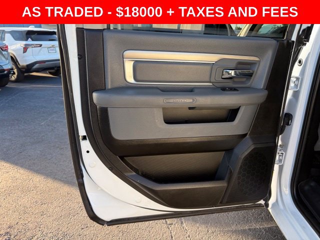 Used 2019 RAM 1500 Classic SLT RWD image 13