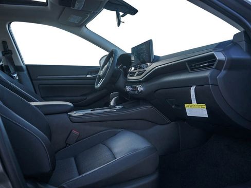 New 2025 Nissan Altima 2.5 SV w/ SV Premium Package image 25