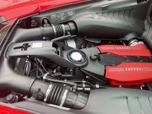 Used 2018 Ferrari 488 GTB RWD image 24