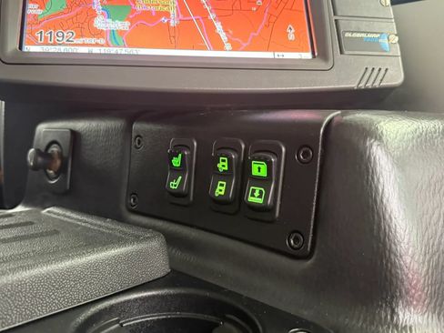 Used 2006 HUMMER H1 4-Door Wagon AWD/4WD image 46