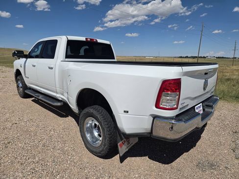 Used 2022 RAM 3500 Big Horn AWD/4WD image 3