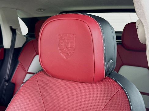 New 2026 Porsche Cayenne Turbo image 14