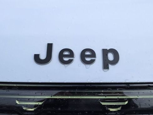 New 2026 Jeep Grand Wagoneer Limited w/ Premium Group II AWD/4WD image 9