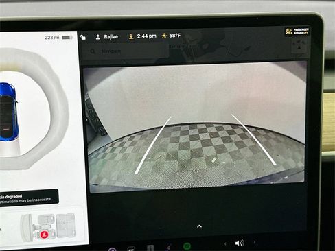 Used 2023 Tesla Model Y Long Range image 14