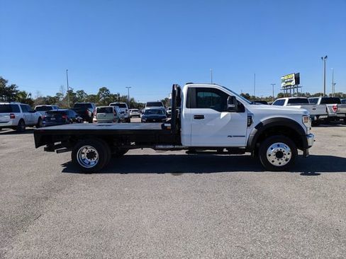 Used 2022 Ford F450 XL w/ Power Equipment Group image 3