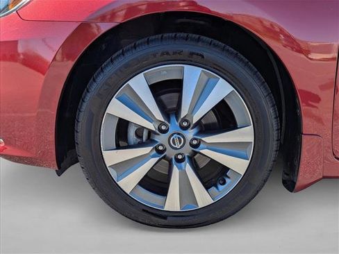 Used 2019 Nissan Sentra SV w/ Special Edition Package image 9