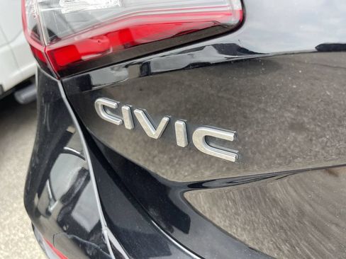 Used 2023 Honda Civic Sport image 9