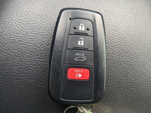 Used 2023 Toyota RAV4 XLE image 26