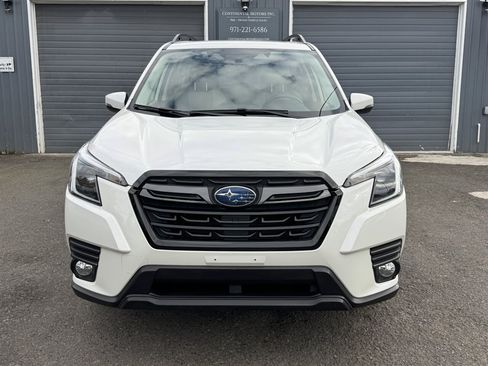 Used 2022 Subaru Forester Limited w/ Popular Package #3 AWD/4WD image 4