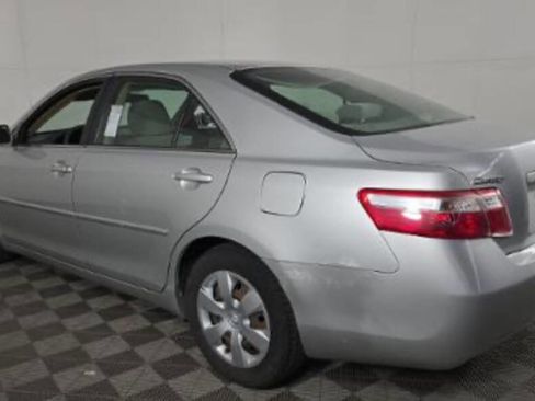 Used 2009 Toyota Camry LE image 8