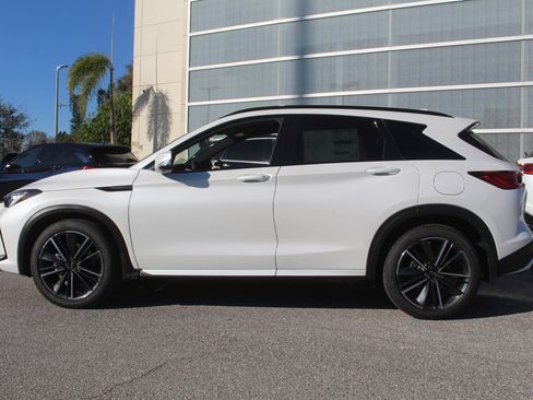 Certified 2025 INFINITI QX50 Sport image 2