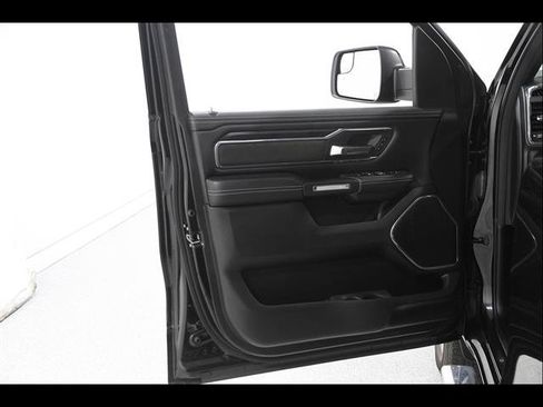 Used 2024 RAM 1500 Laramie AWD/4WD image 4
