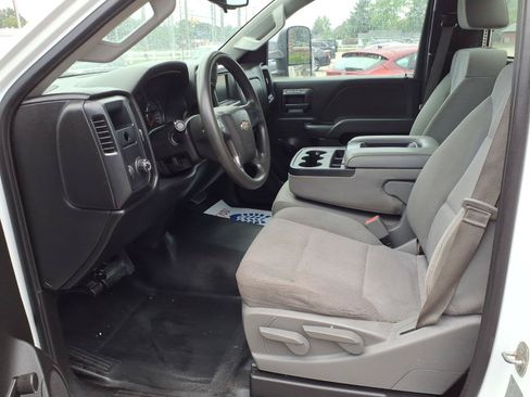 Used 2016 Chevrolet Silverado 2500 W/T RWD image 3