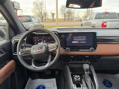 New 2026 GMC Canyon AT4 w/ AT4 Premium Package image 14