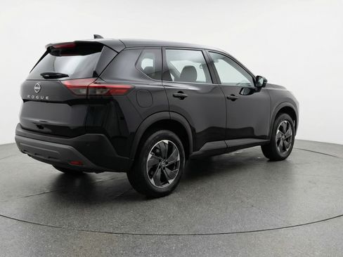Used 2025 Nissan Rogue SV FWD image 9