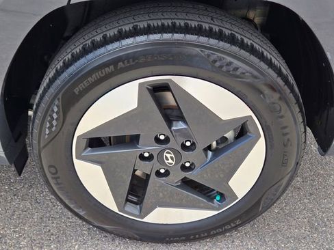 Used 2024 Hyundai Kona SEL FWD image 11