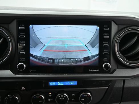 Used 2021 Toyota Tacoma TRD Off-Road w/ Technology Package image 18