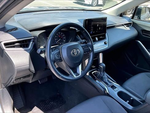Used 2023 Toyota Corolla Cross LE FWD image 17