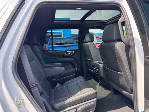 Used 2023 Chevrolet Tahoe LT w/ LT Signature Package AWD/4WD image 5