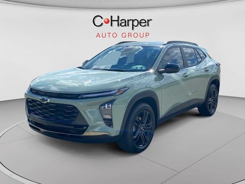 Used 2025 Chevrolet Trax ACTIV FWD image 7