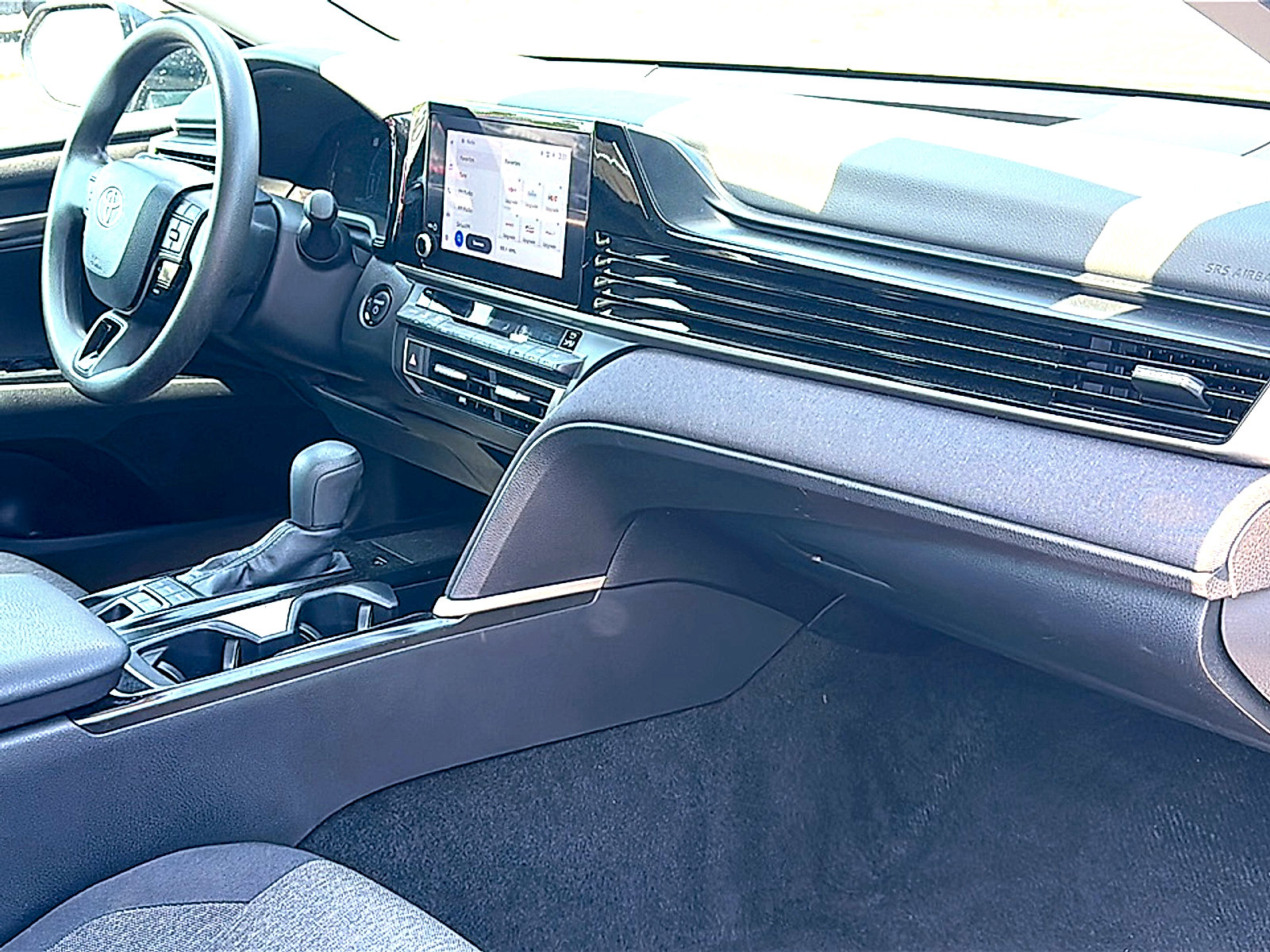Used 2025 Toyota Camry LE FWD image 22