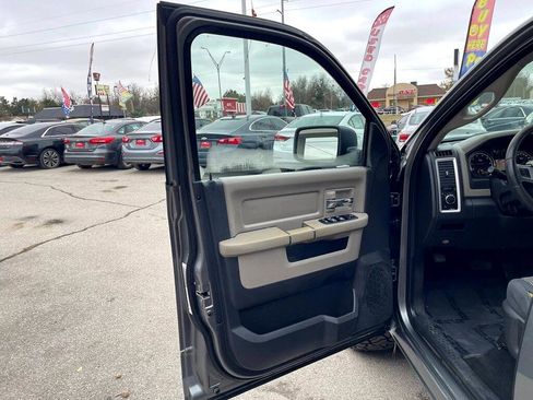 Used 2009 Dodge Ram 1500 Truck SLT image 9