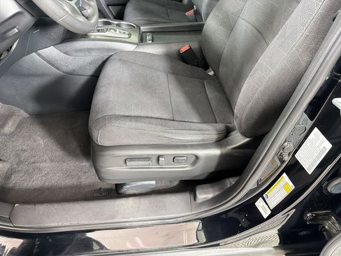 Used 2022 Honda Pilot Sport image 14