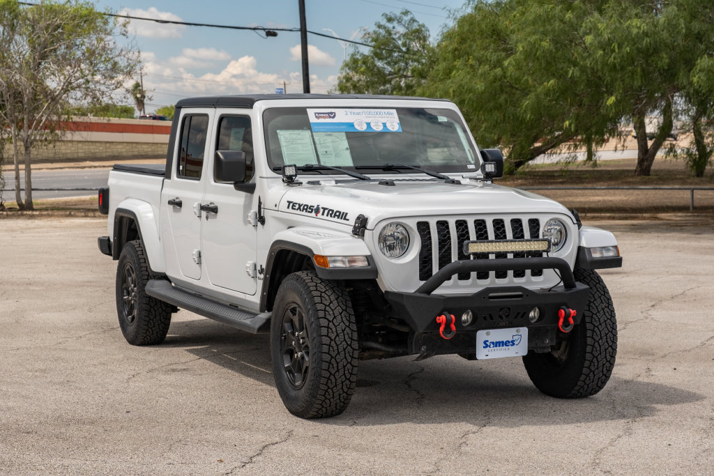 Used 2022 Jeep Gladiator Sport AWD/4WD image 2