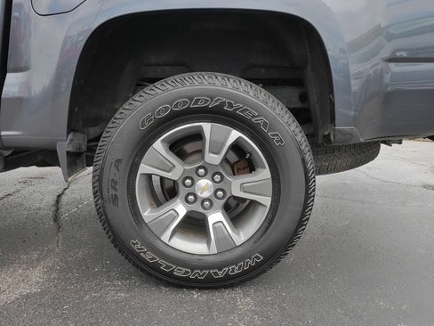 Used 2016 Chevrolet Colorado Z71 AWD/4WD image 9