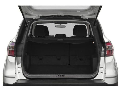 Used 2019 Ford Escape Titanium image 9