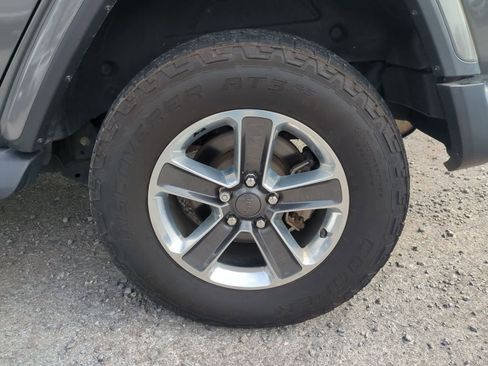 Certified 2019 Jeep Wrangler Unlimited Sahara image 14