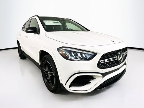 Certified 2026 Mercedes-Benz GLA 250 4MATIC image 1