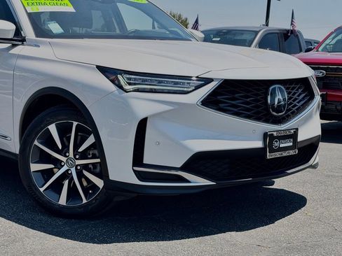 Used 2025 Acura MDX FWD w/ Technology Package image 4