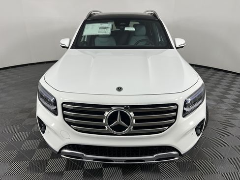 New 2026 Mercedes-Benz GLB 250 4MATIC image 5