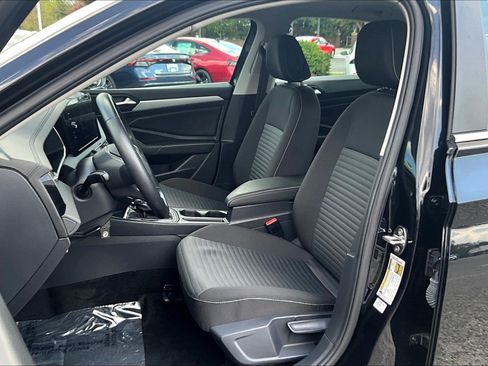 Used 2025 Volkswagen Jetta S FWD image 25