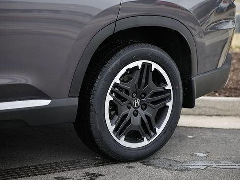 New 2026 Honda Pilot Touring image 7