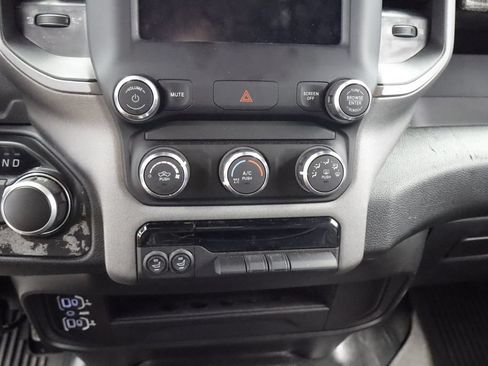 Certified 2024 RAM 2500 Tradesman w/ Chrome Appearance Group AWD/4WD image 31