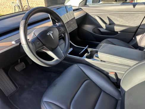 Used 2019 Tesla Model 3 Long Range image 13
