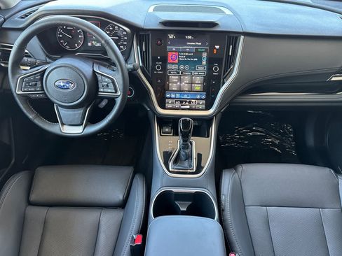 Certified 2025 Subaru Outback Limited AWD/4WD image 3