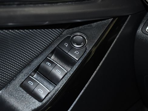 Used 2025 Chevrolet Equinox RS AWD/4WD image 34