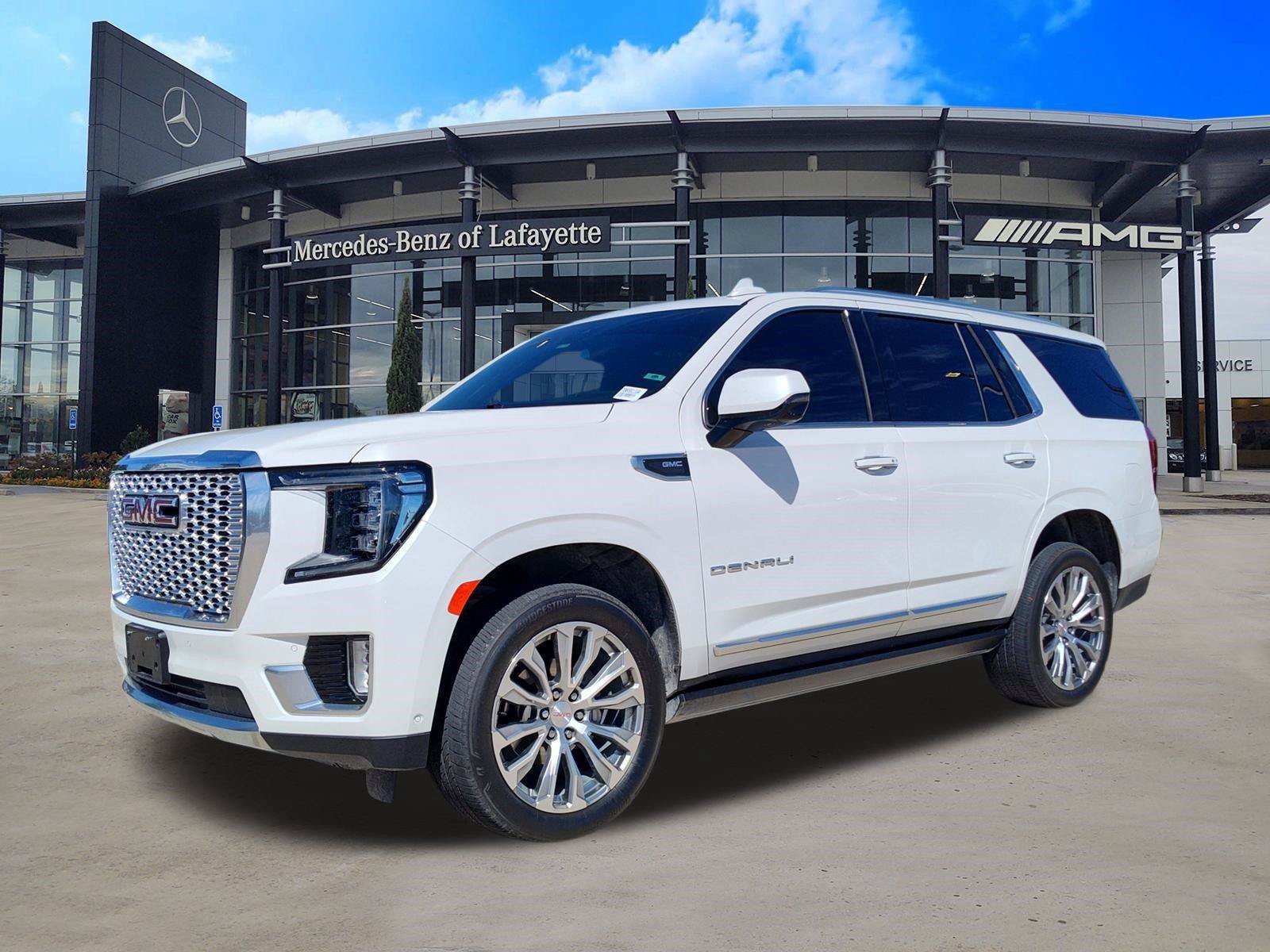 Used 2023 GMC Yukon Denali w/ Denali Reserve Package AWD/4WD image 1