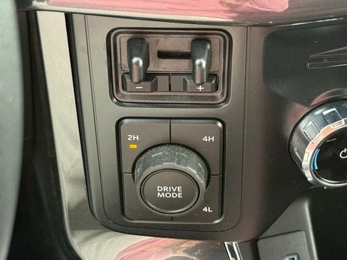 Certified 2022 Ford F150 XLT w/ Equipment Group 302A High image 34