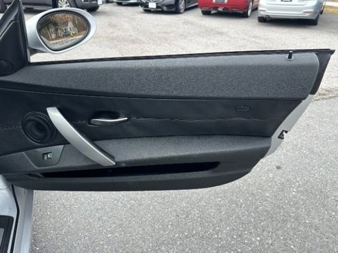 Used 2006 BMW Z4 3.0i image 27