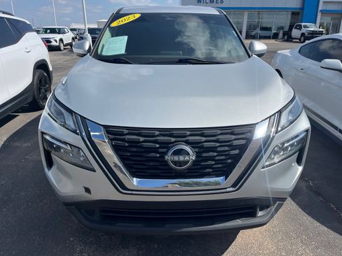 Used 2023 Nissan Rogue SV AWD/4WD image 2