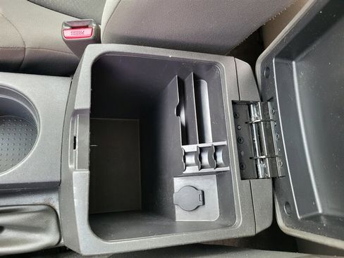 Used 2010 Nissan Xterra S image 22