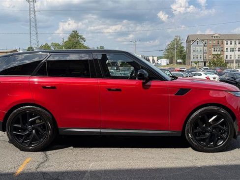 Used 2024 Land Rover Range Rover Sport SE AWD/4WD image 14